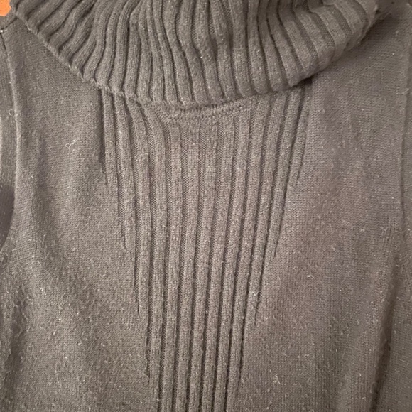 Black sleeveless sweater tunic - Picture 3 of 3